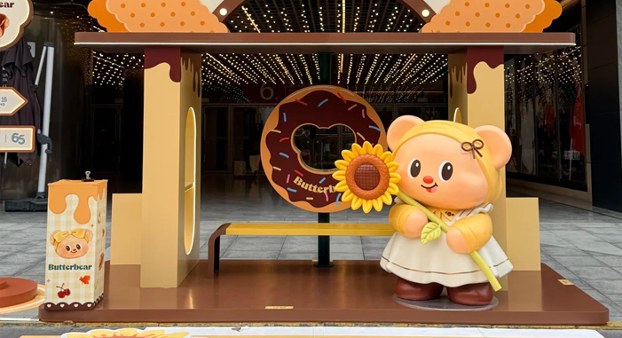 IP-themed Sculptures